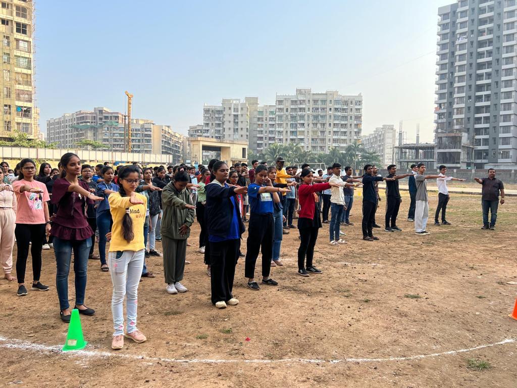 SMT. K.L. Tiwari Degree College of Commerce and Science Palghar Sports and Event photo 5